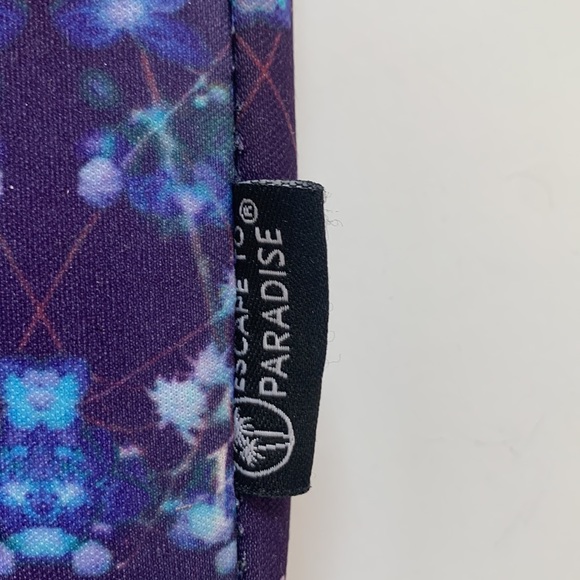 Neoprene Romeo & Juliet Escape to Paradise 14in laptop case - Picture 3 of 6